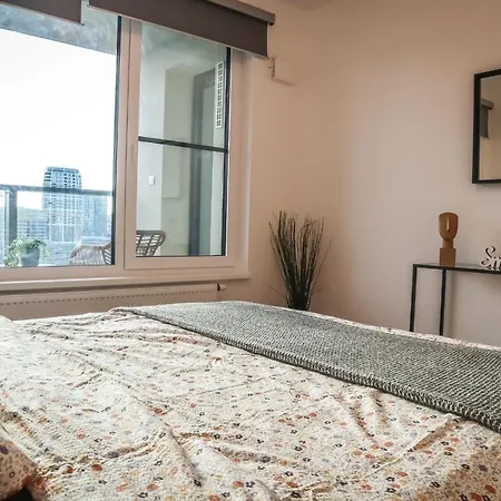 Premium New With Panoramic Castle View * ブラチスラヴァ